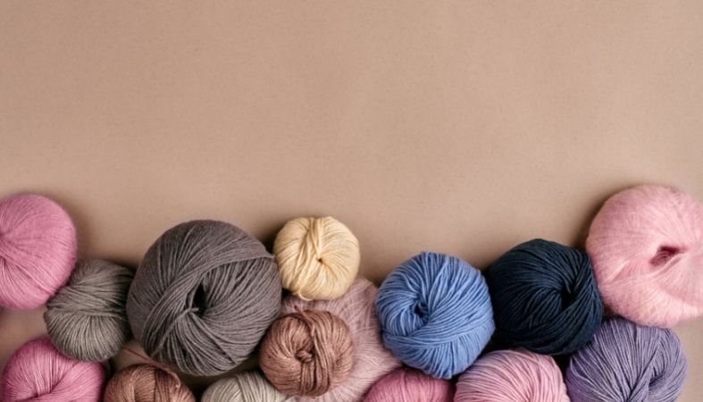What Is the Difference Between Single Knit & Double Knit Fabric?